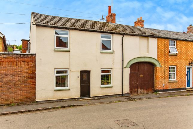 4 bedroom link detached house for sale