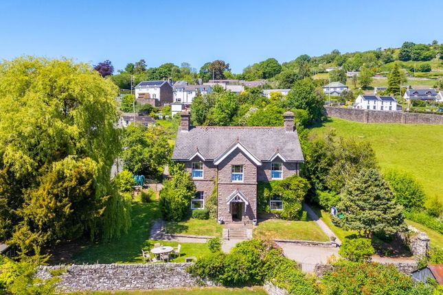 Old Road, Bwlch, Brecon, LD3 5 bed detached house for sale