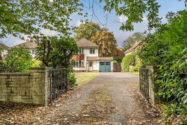 Albert Road, Farnborough 3 bed detached house for sale