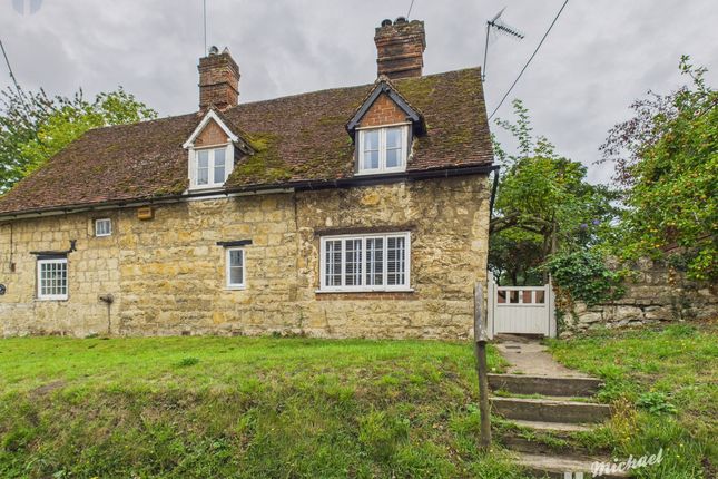 Oving Road, Whitchurch, Aylesbury 2 bed cottage for sale