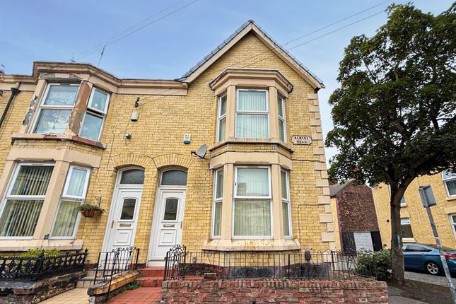 5 bedroom terraced house for sale