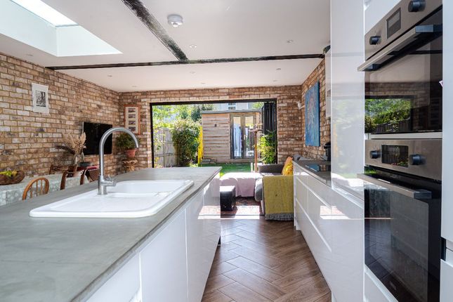 Tolson Road, Old Isleworth 3 bed terraced house for sale