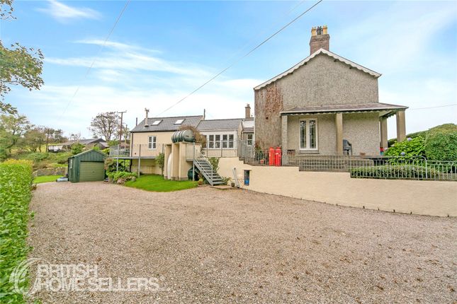 5 bedroom end of terrace house for sale