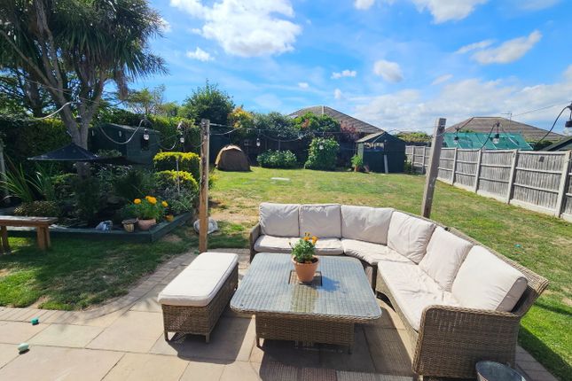 Woodnesborough Lane, Sandwich CT13 4 bed detached bungalow for sale