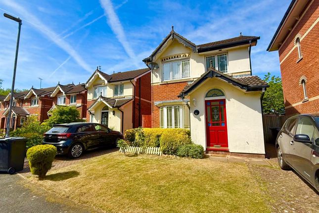 Bishopton Drive, Macclesfield 2 bed detached house for sale