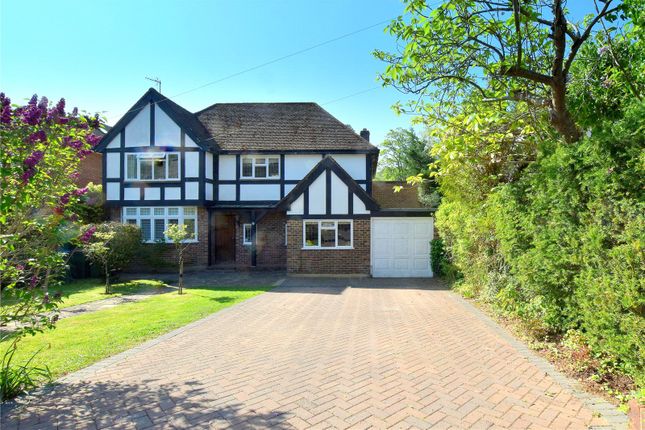 Links Green Way, Cobham, KT11 4 bed detached house for sale