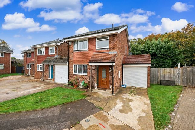 Aintree Road, Lordswood, Chatham, ME5 3 bed link detached house for sale