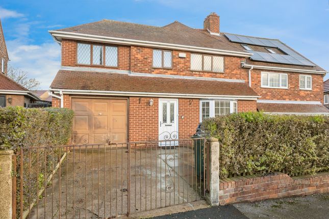 4 bedroom semi-detached house for sale