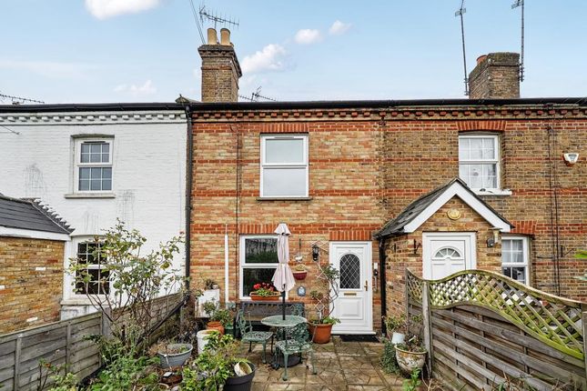 Slough,  Berkshire,  SL1,  SL1 2 bed end of terrace house for sale