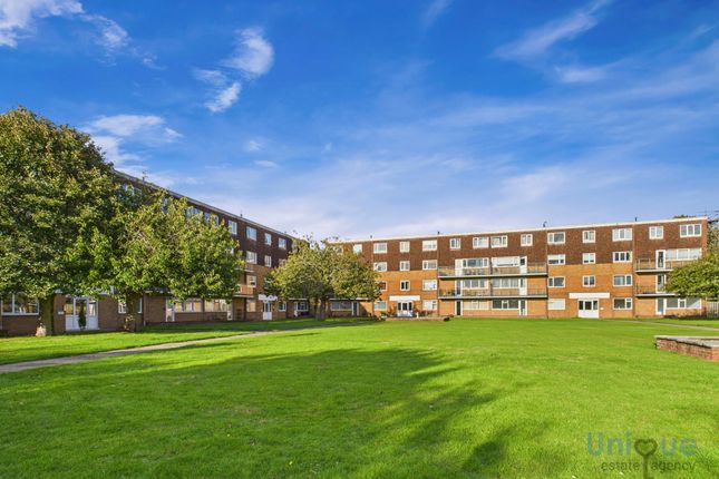 Eldon Court,  Lytham St. Annes, FY8 3 bed apartment for sale