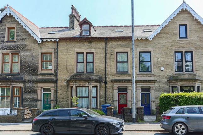 6 bedroom terraced house for sale