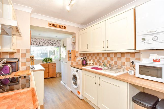 Crofton Close, Waterlooville, Hampshire 3 bed semi