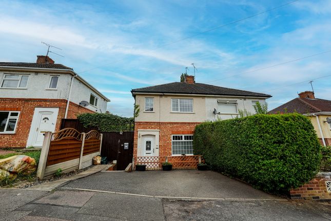 2 bedroom semi-detached house for sale