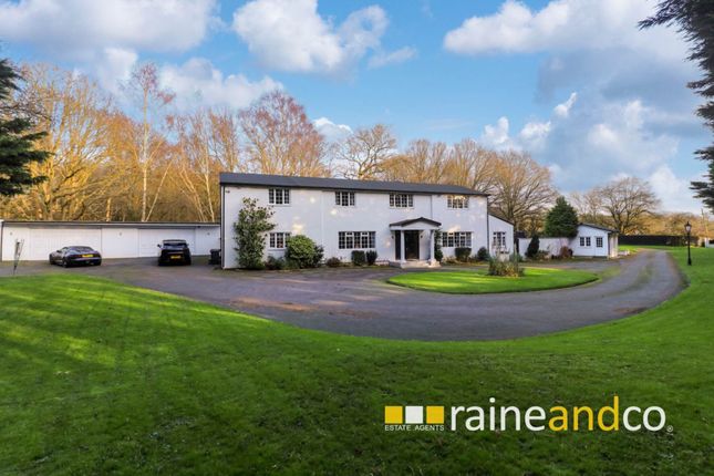 Dixons Hill Close, North Mymms... 5 bed detached house for sale