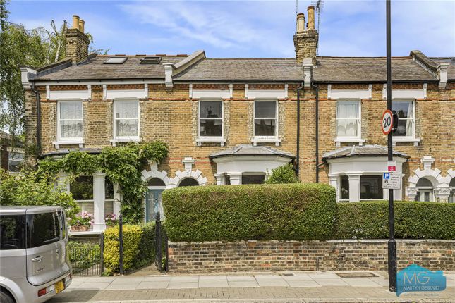 Lynton Road, London, N8 3 bed terraced house for sale