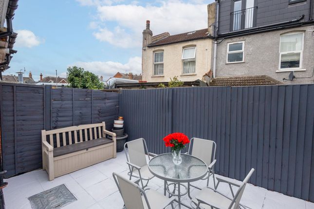 Luton Road, London E17 4 bed terraced house for sale