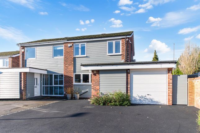 3 bedroom semi-detached house for sale