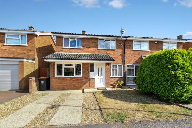 Rosedale Way, Kempston, Bedford, MK42 3 bed semi
