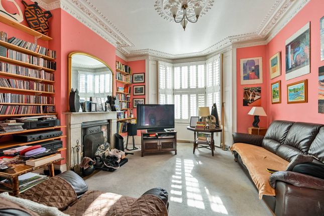 St Stephens Road, Hounslow, TW3 3 bed semi