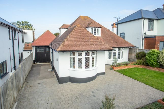 Gloucester Road, Whitstable, Kent, CT5 4 bed detached house for sale