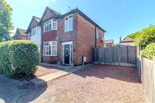 Marshall Hill Drive, Mapperley... 3 bed semi