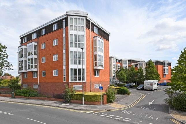 Nautica, The Waterfront, Selby, YO8 2 bed flat for sale