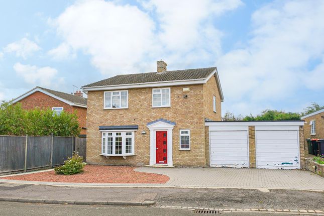Green Close, Stanbridge, Leighton... 4 bed detached house for sale