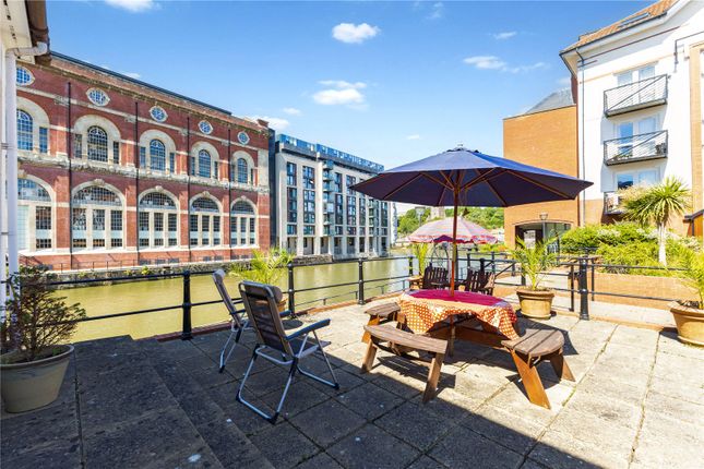 Ferrymans Court, Queen Street, St... 3 bed mews for sale