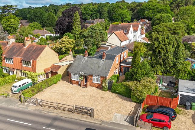 Guildford Road, Ash GU12 4 bed detached house for sale