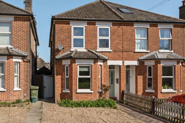 Caxton Gardens, Guildford, Surrey, GU2 2 bed semi