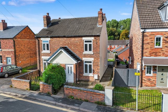 2 bedroom semi-detached house for sale