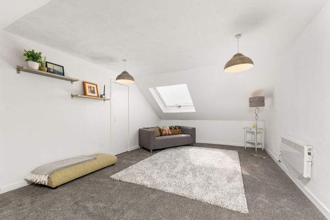 East Main Street, Armadale, EH48 2 bed maisonette for sale