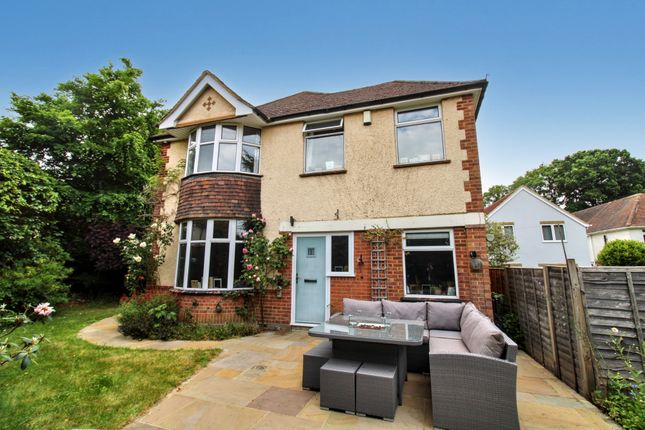 Chingford Avenue,  Farnborough, GU14 3 bed detached house for sale