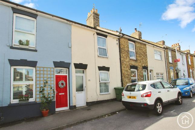 25 Epps RoadSittingbourneKent 3 bed terraced house for sale