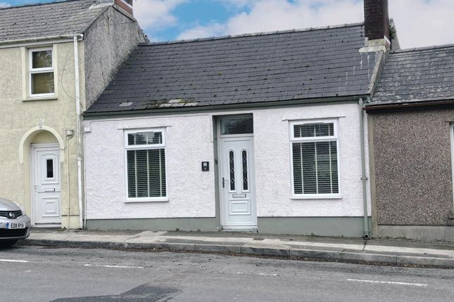 Monkton Lane, Pembroke 2 bed cottage for sale