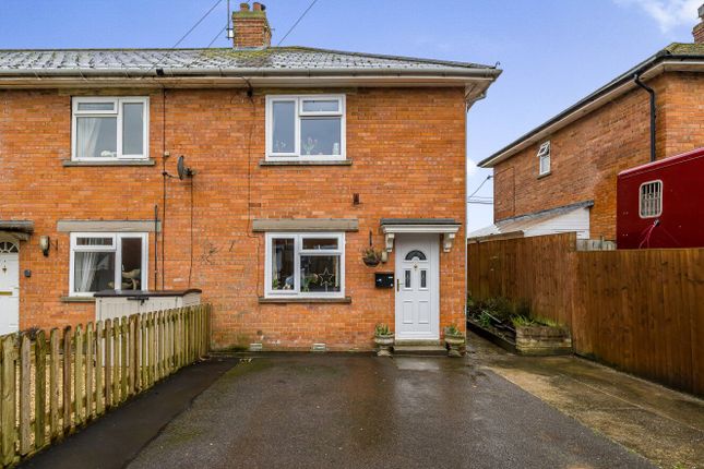 2 bedroom semi-detached house for sale