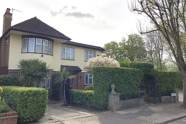 West Hill Way, Totteridge 4 bed detached house for sale