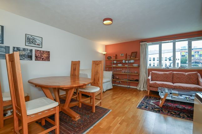 2 bed flat