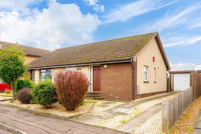 2 bedroom semi-detached bungalow for sale