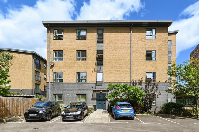 Shire House, London E3 1 bed flat for sale