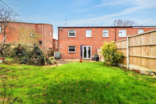 4 bedroom end of terrace house for sale
