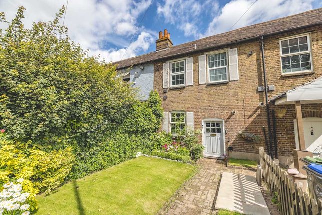 Thorney Mill Road, Iver SL0 3 bed terraced house for sale