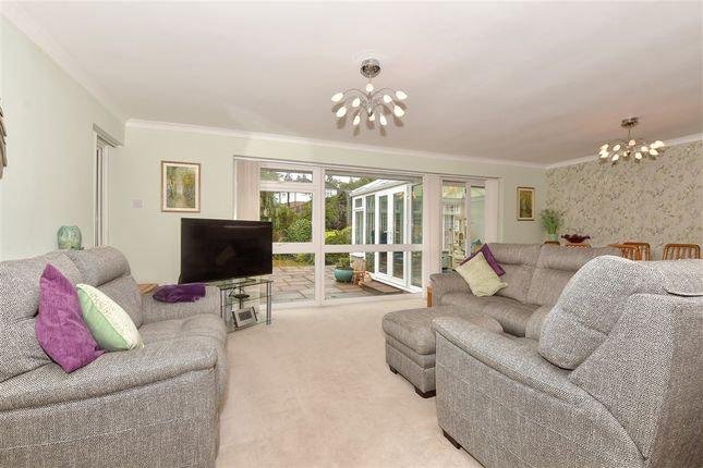 3 bed detached bungalow