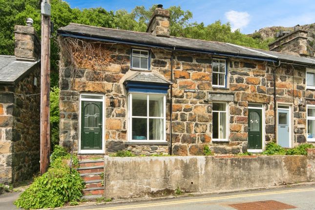 4 bedroom end of terrace house for sale