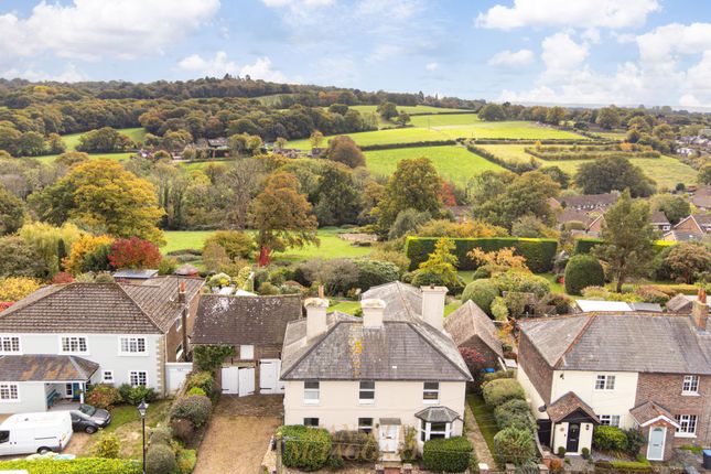 East Street, Crawley RH10 5 bed detached house for sale