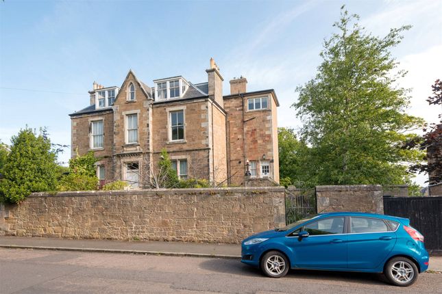 2 bedroom property for sale