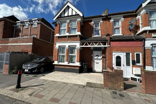 Chadwell Heath Lane, Romford, RM6 3 bed house for sale