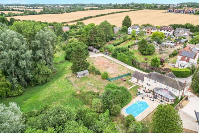 Watling Lane, Dunmow CM6 4 bed detached house for sale