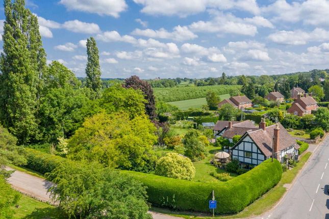 Bosbury, Ledbury, Herefordshire 5 bed detached house for sale