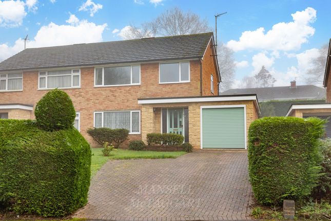 Beechfields, East Grinstead RH19 3 bed semi